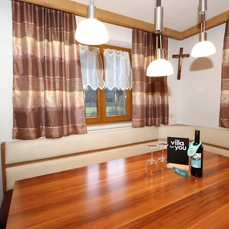 Hoellwarth Apartment