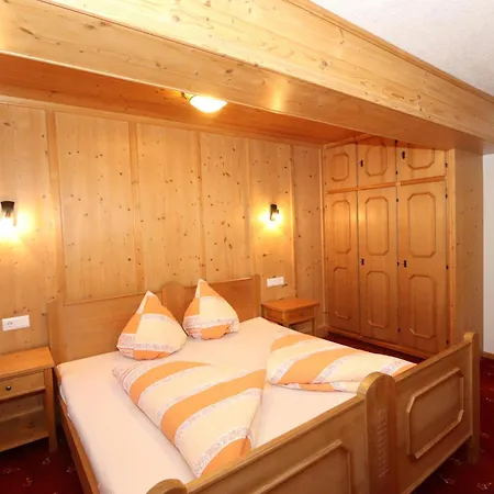 Hoellwarth Appartement *